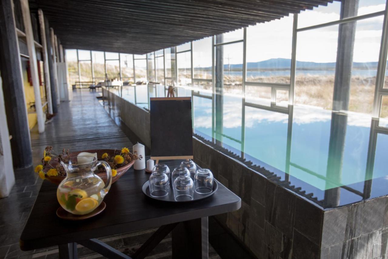 Remota Patagonia Lodge Puerto Natales Exterior foto